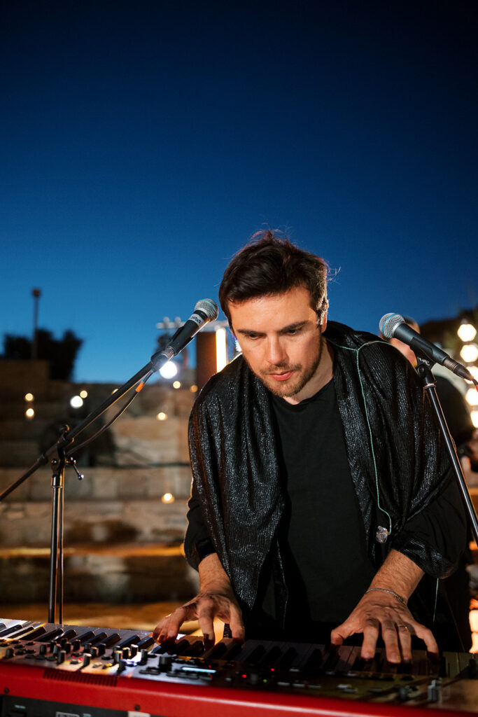 Wedding in Greece, Bride in Paros, Event planner in Greece, Event planner in Paros, Wedding in Paros, Destination wedding in Greece, Best event planners in Greece, Luxury wedding in Paros, Wedding flowers, Wedding party, Wedding Reception, Hydrangeas wedding, All white wedding