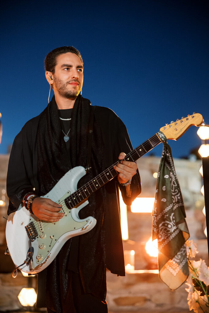 Wedding in Greece, Bride in Paros, Event planner in Greece, Event planner in Paros, Wedding in Paros, Destination wedding in Greece, Best event planners in Greece, Luxury wedding in Paros, Wedding flowers, Wedding party, Wedding Reception, Hydrangeas wedding, All white wedding