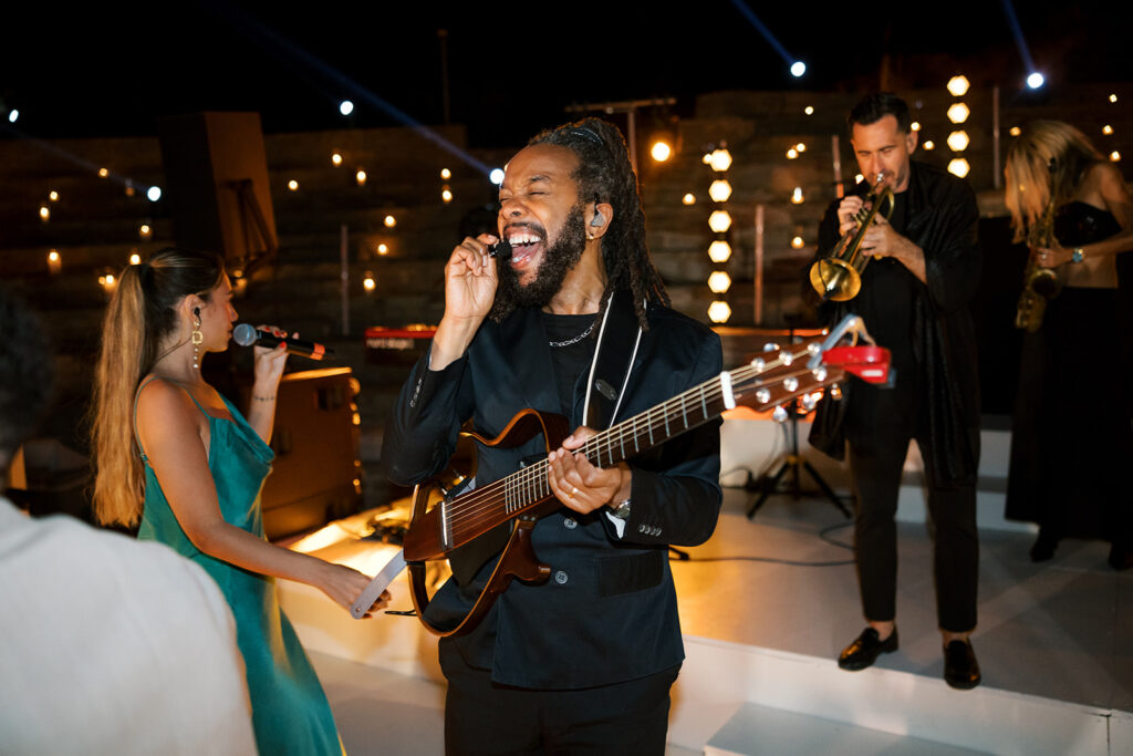 Wedding in Greece, Bride in Paros, Event planner in Greece, Event planner in Paros, Wedding in Paros, Destination wedding in Greece, Best event planners in Greece, Luxury wedding in Paros, Wedding flowers, Wedding party, Wedding Reception, Hydrangeas wedding, All white wedding