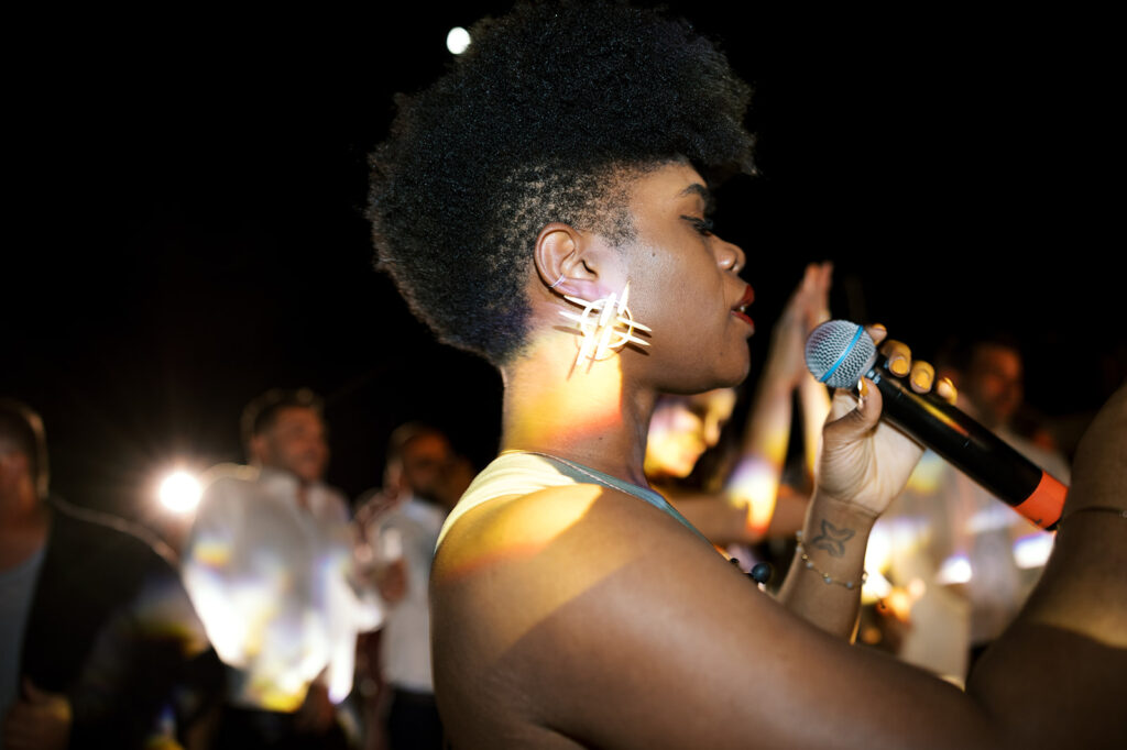 Wedding in Greece, Bride in Paros, Event planner in Greece, Event planner in Paros, Wedding in Paros, Destination wedding in Greece, Best event planners in Greece, Luxury wedding in Paros, Wedding flowers, Wedding party, Wedding Reception, Hydrangeas wedding, All white wedding