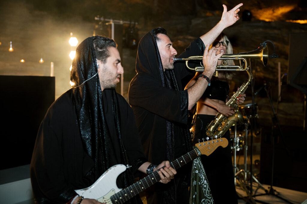 Wedding in Greece, Bride in Paros, Event planner in Greece, Event planner in Paros, Wedding in Paros, Destination wedding in Greece, Best event planners in Greece, Luxury wedding in Paros, Wedding flowers, Wedding party, Wedding Reception, Hydrangeas wedding, All white wedding