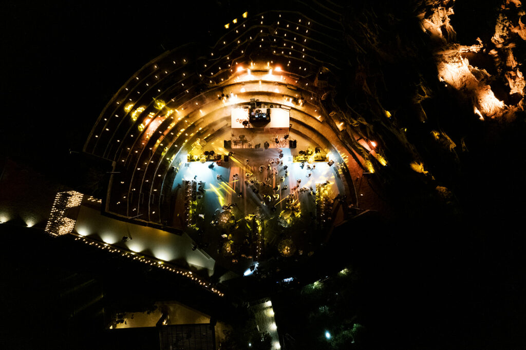 Wedding in Greece, Bride in Paros, Event planner in Greece, Event planner in Paros, Wedding in Paros, Destination wedding in Greece, Best event planners in Greece, Luxury wedding in Paros, Wedding flowers, Wedding party, Wedding Reception, Hydrangeas wedding, All white wedding