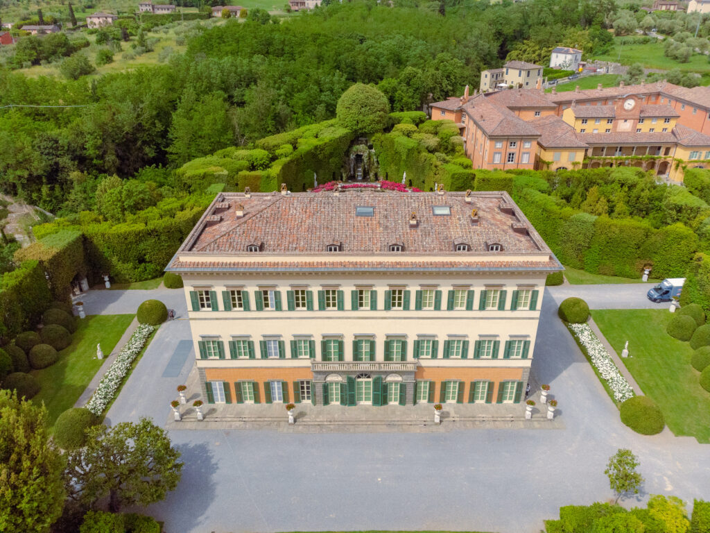 Wedding in Italy, Event planner in Greece & Italy, Event planner in Florence, Wedding in Italy, Destination wedding in Greece & Italy, Best event planners in Greece & Italy, Wedding flowers, Wedding party, Wedding Reception, Villa wedding