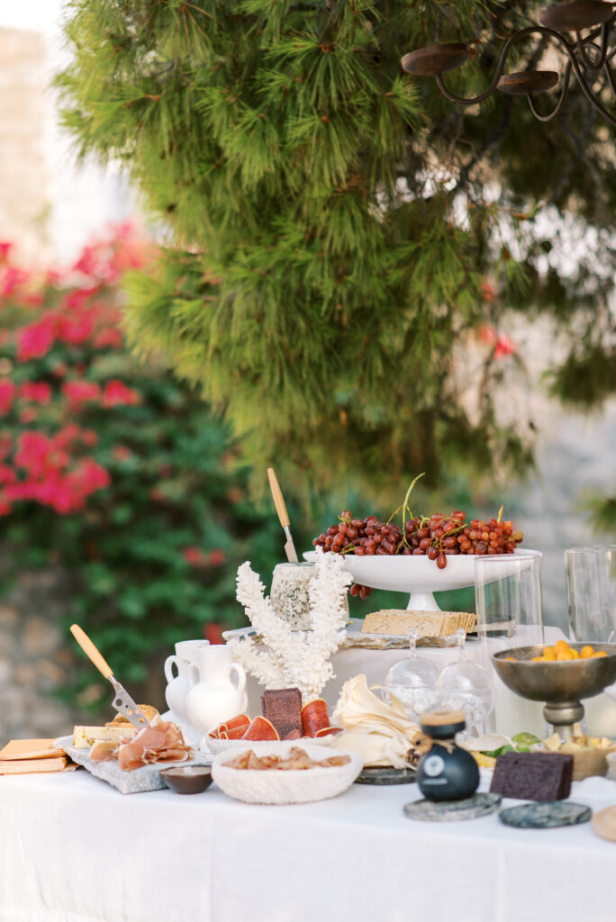 Wedding in Greece, Event planner in Greece, Event planner in Hydra, Wedding in Hydra, Destination wedding in Greece, Best event planners in Greece, Wedding flowers, Wedding party, Wedding Reception, Seaside wedding, Bougainvillea wedding