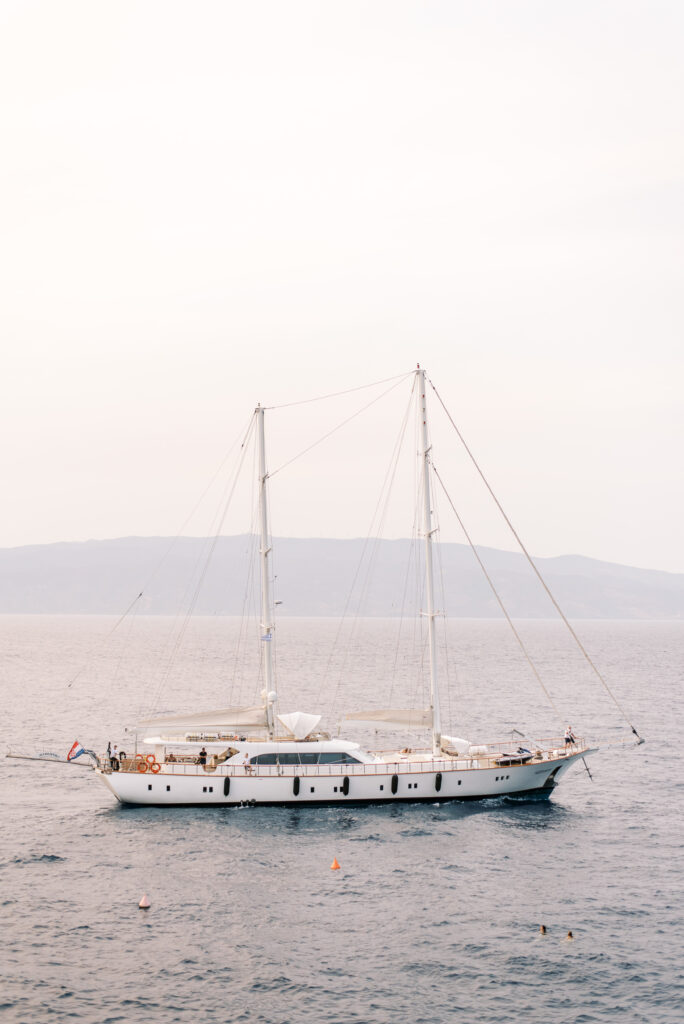 Wedding in Greece, Event planner in Greece, Event planner in Hydra, Wedding in Hydra, Destination wedding in Greece, Best event planners in Greece, Wedding flowers, Wedding party, Wedding Reception, Seaside wedding, Bougainvillea wedding